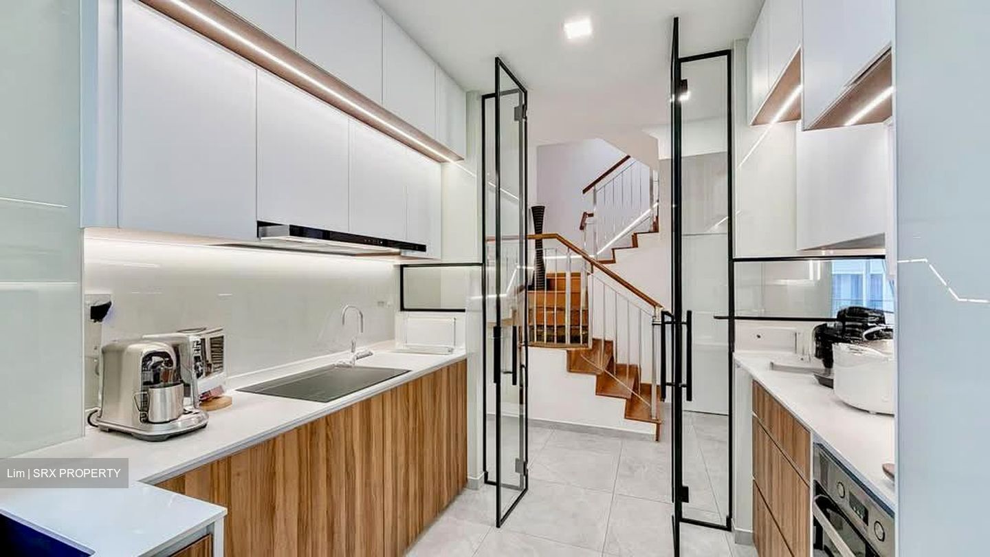 Blu Coral (D15), Condominium #580298241